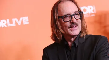 Photograph of Butch Vig to represent all profiles for people